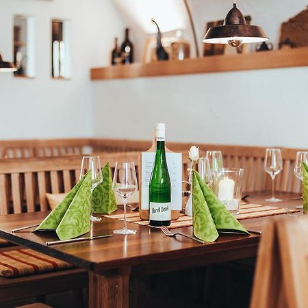 Weingut Ferdl Denk 호텔 레헨스테이너와차우 외부 사진